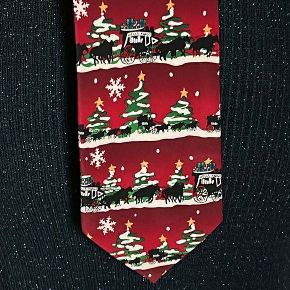 New Mulberry Neckwear Custom Wells Fargo 100% Silk Men’s Holiday Neck Tie - Picture 9 of 9